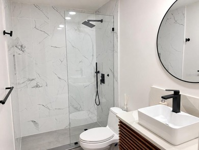 Beautiful pool home located in the highly sought-after - photo 31