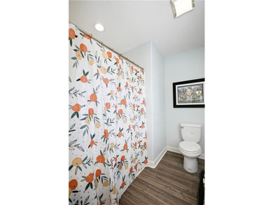 Four spacious bedrooms, 2.5-bathroom home on a large, corner lot - photo 31