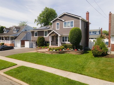 Welcome Home to this ABSOLUTELY SPECTACULAR expanded ranch in - photo 3