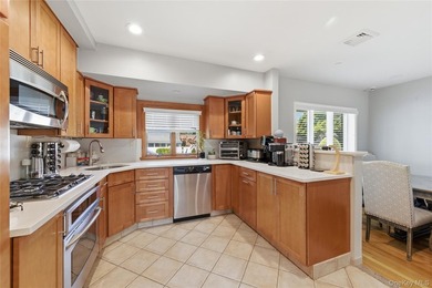 Welcome Home to this ABSOLUTELY SPECTACULAR expanded ranch in - photo 5