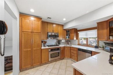 Welcome Home to this ABSOLUTELY SPECTACULAR expanded ranch in - photo 6