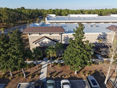 Built in 2023, a Class A office/warehouse complex with 3588 sqft - photo 2