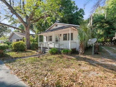 Charming 3BR/2BA Lowcountry home ideally located near historic - photo 4