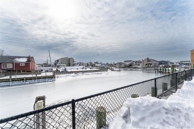 This Beautiful 1 bedroom and 1 bath in a prime location and on - photo 16