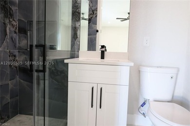 Discover this beautifully designed 5-bedroom, 4-bathroom corner - photo 17