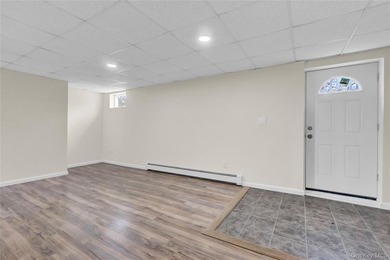 Move right into this updated 3 BR, 2.5 Bathroom, Colonial style - photo 22
