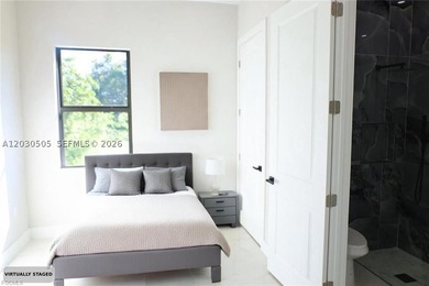Discover this beautifully designed 5-bedroom, 4-bathroom corner - photo 23