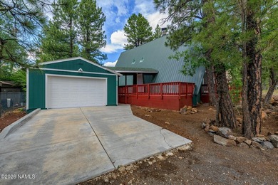 This Munds Park A-Frame is truly in a league of its own - photo 4