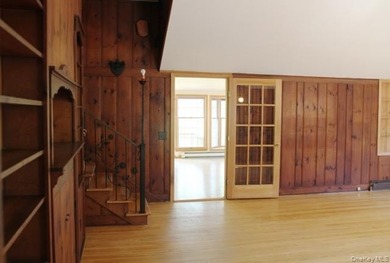 Lakefront opportunity in Lawrence Farms area of Bay Shore! - photo 7