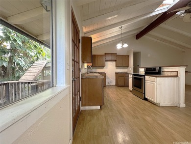 Now vacant and easy to show! Previously offered through an - photo 8