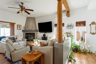 Lake Home For Sale in Santa Fe, New Mexico