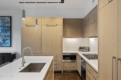 Come home to The Parkite, where luxury meets the character of - photo 8