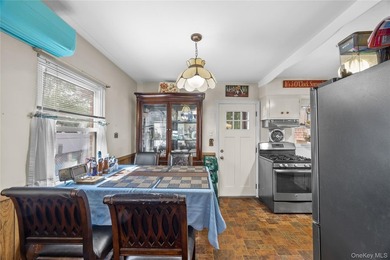 Welcome to this nice semi-attached single-family townhouse - photo 11