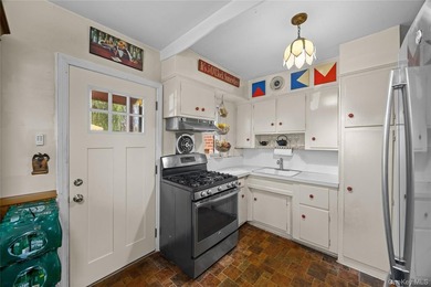 Welcome to this nice semi-attached single-family townhouse - photo 14