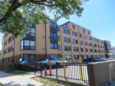 2BR/2BA corner-unit condo in the Whittier neighborhood! This - photo 13