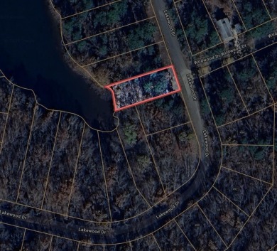 Welcome to a beautiful waterfront property that promises a - photo 6
