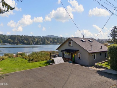 Devils Lake Home For Sale in Neotsu Oregon