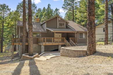 Beautifully crafted mountain home on over half an acre with - photo 1