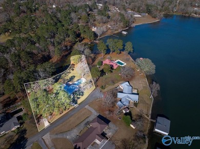 Waterfront Living in Roseberry Creek - Basement Rancher on Appx - photo 2