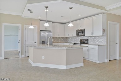Arborwood Preserve Beauty! This exceptional ground-floor - photo 3