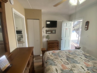 Great Location! Great getaway condo located conveniently on - photo 8