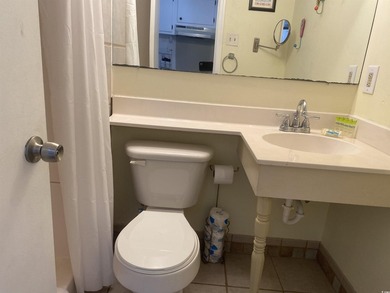 Great Location! Great getaway condo located conveniently on - photo 9