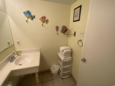 Great Location! Great getaway condo located conveniently on - photo 10