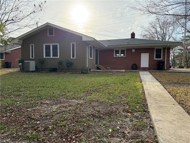 Pasquotank River Home For Sale in Elizabeth City North Carolina