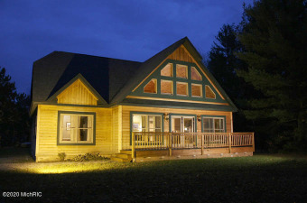 Lake Michigan - Mason County Home For Sale in Ludington Michigan