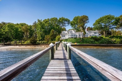 Nestled amid beautifully landscaped grounds, this exceptional 7 - photo 4