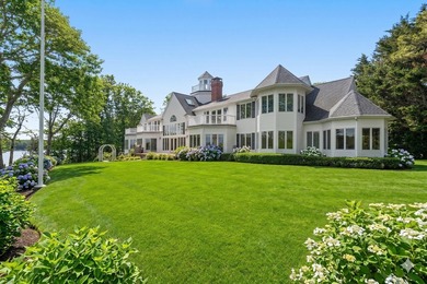 Nestled amid beautifully landscaped grounds, this exceptional 7 - photo 10