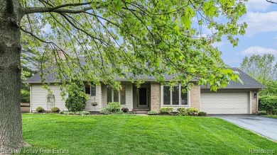 Lake Condo For Sale in Brighton, Michigan