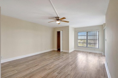 PRICE DROP! SELLER WILL PREPAY 3 MO OF HOA ($2583 VALUE) Fully - photo 12