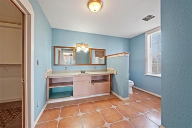 Gorgeous land and setting! If you're looking for privacy and - photo 14