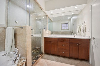 Beautiful Lakeview 3 bedroom, 2 bathroom condo in Blaine School