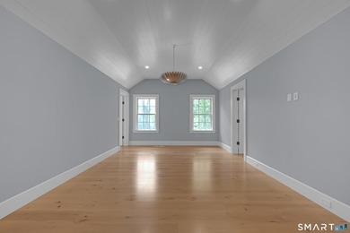 Extraordinary Waterfront Estate. Set on an exceptional 5.5-acre - photo 20