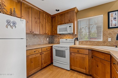 Escape to the cool pines of Munds Park in this inviting - photo 10