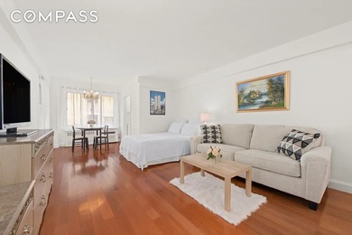 (private lake, pond, coastal) Condo For Sale in New York New York