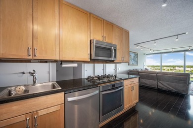 Rarely available, sun-drenched 2-bedroom, 2-bath condo in highly - photo 6