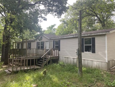 Lake Home For Sale in Malakoff, Texas