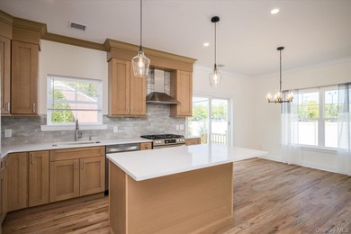 Stunning New Construction Offering Exceptional Craftsmanship & - photo 17