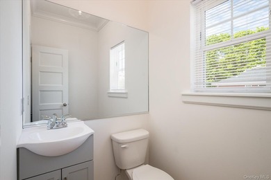 Stunning New Construction Offering Exceptional Craftsmanship & - photo 18