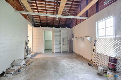 Welcome home to 903 N. Glendale Street in the heart of - photo 18