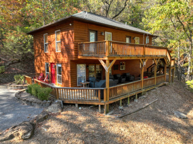 Beaver Lake Home For Sale in Eureka Springs Arkansas