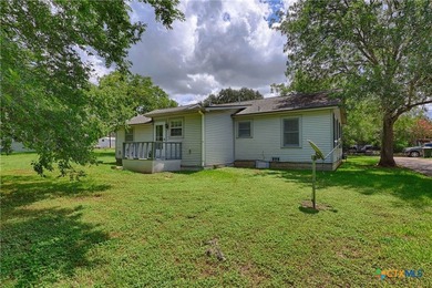 Welcome home to 903 N. Glendale Street in the heart of - photo 23