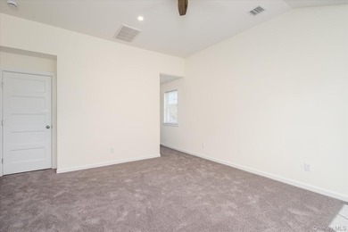 Stunning New Construction Offering Exceptional Craftsmanship & - photo 24