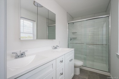 Stunning New Construction Offering Exceptional Craftsmanship & - photo 26