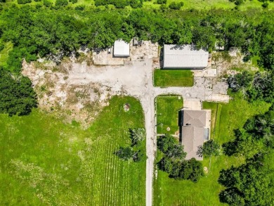 MOTIVATED SELLER, PLEASE bring all offers for quick