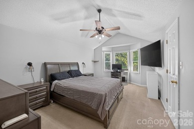 3 Bedrooms 2.5 Baths, 2 Car Garage, Excellent Neighborhood. Dual - photo 9