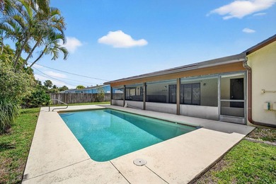 Perfect gathering home! Designed for both entertaining and - photo 5